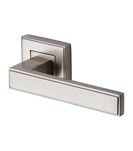 Linear Sq Door Handle on Square Rose