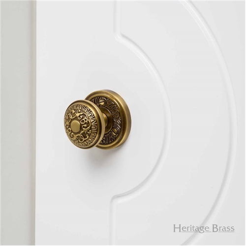 Aydon Door Knob on Rose in Antique Brass