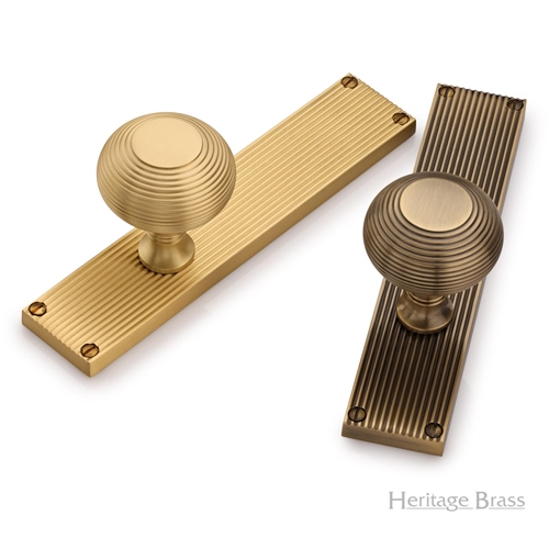 Beehive Reeded Mortice Knob on Plate  in Polished Brass