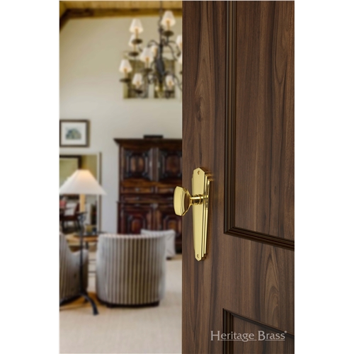 Charlston Door Knob on Plate in Polished Brass