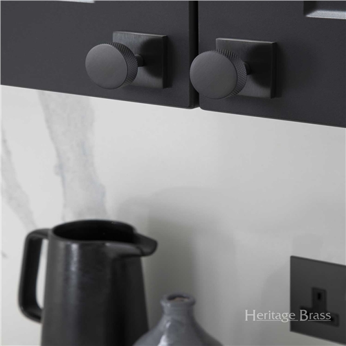 Knurled Disc Cabinet Knob with Square Backplate in Satin Brass