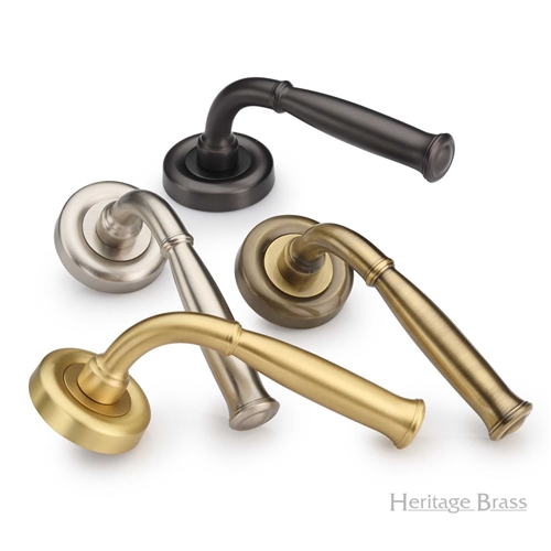 Lincoln Door Handle on Round Rose in Satin Nickel