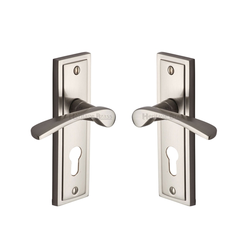 Boston Door Handle on Plate
