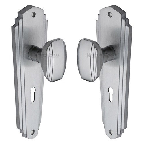 Charlston Door Knob on Plate