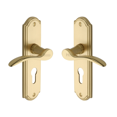 Howard Door Handle on Plate