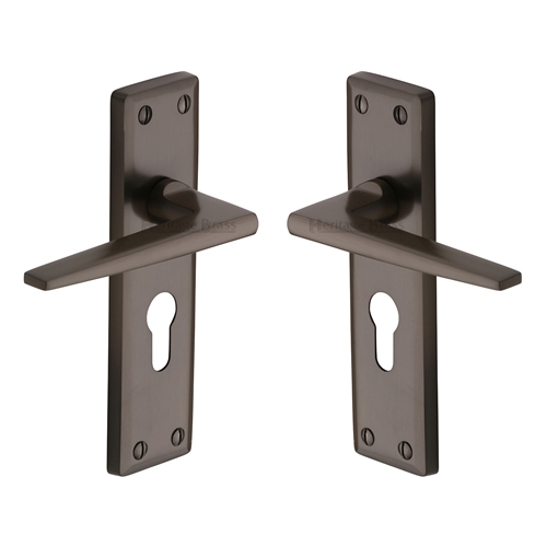 Kendal Door Handle on Plate