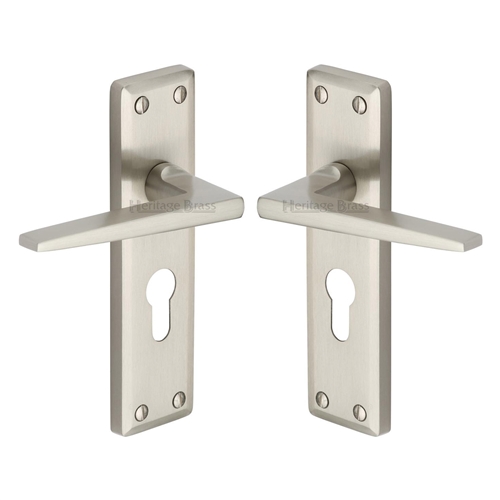 Kendal Door Handle on Plate