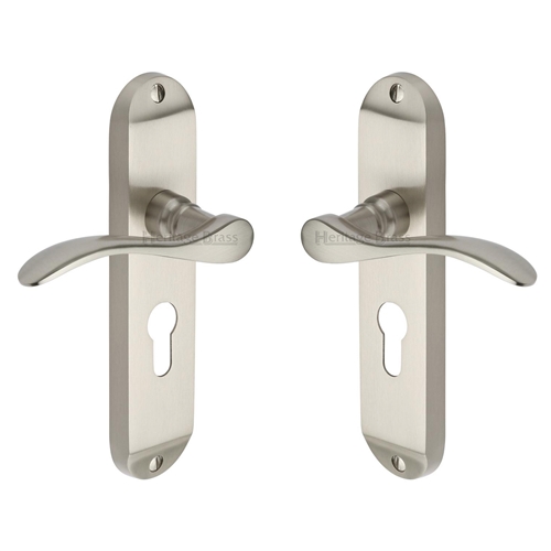 Maya Door Handle on Plate