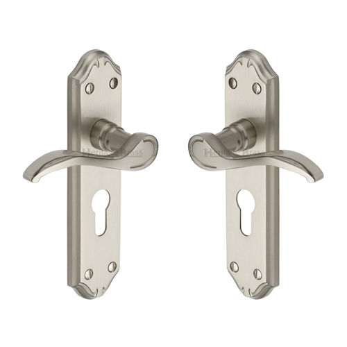 Verona Small Door Handle on Plate