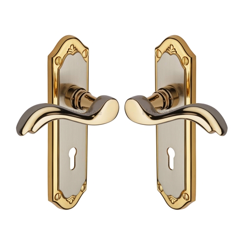 Lisboa Door Handle on Plate