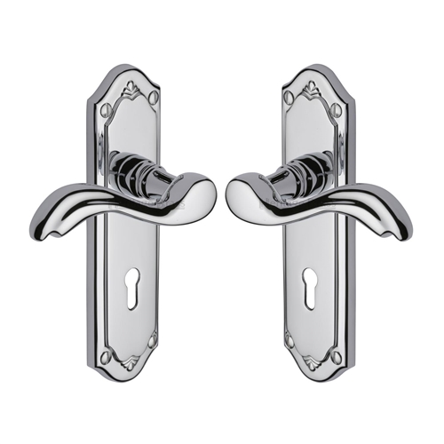 Lisboa Door Handle on Plate