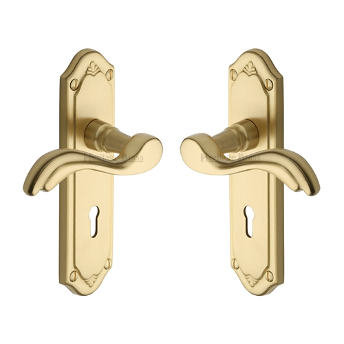 Lisboa Door Handle on Plate