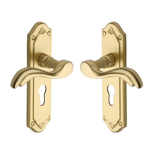 Lisboa Door Handle on Plate