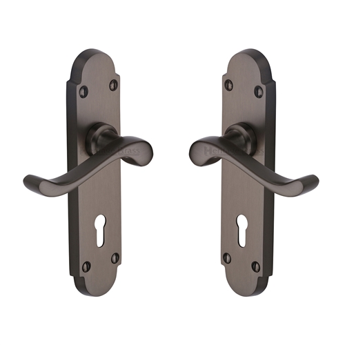 Savoy Door Handle on Plate