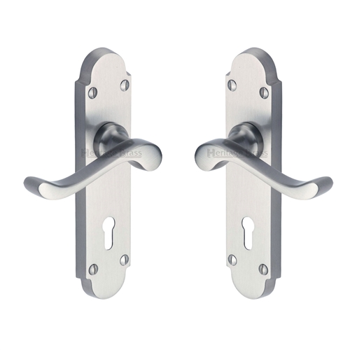 Savoy Door Handle on Plate