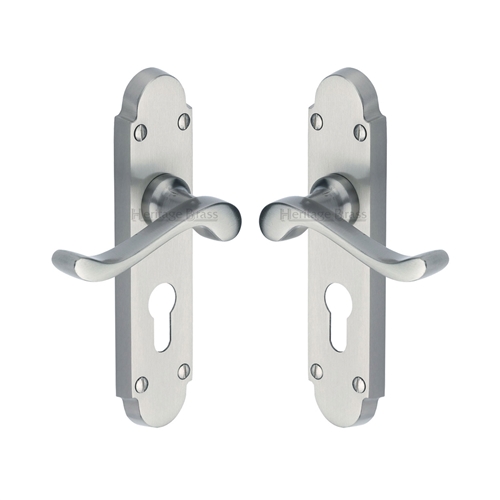 Savoy Door Handle on Plate