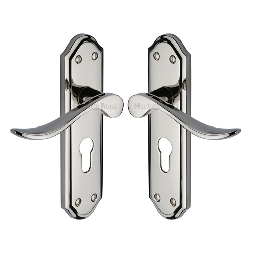 Sandown Door Handle on Plate