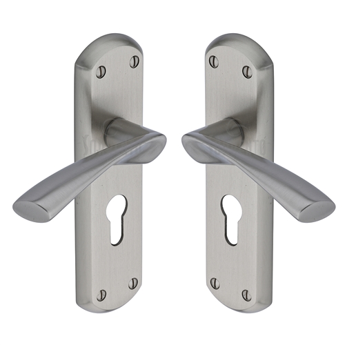 Atlanta Door Handle on Plate