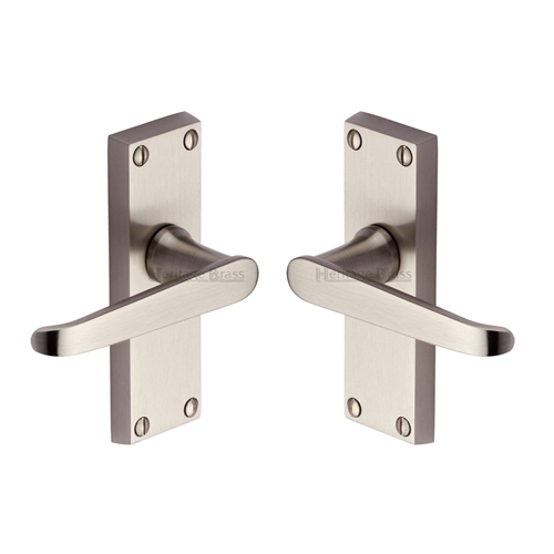 Victoria Short Door Handle on Plate