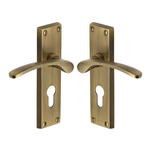 Sophia Door Handle on Plate