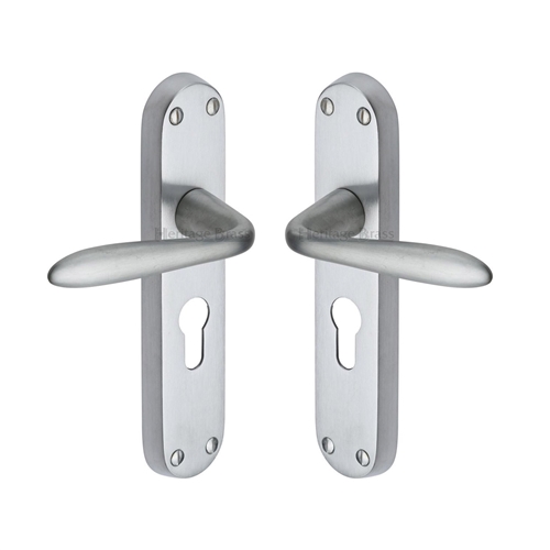 Sutton Door Handle on Plate