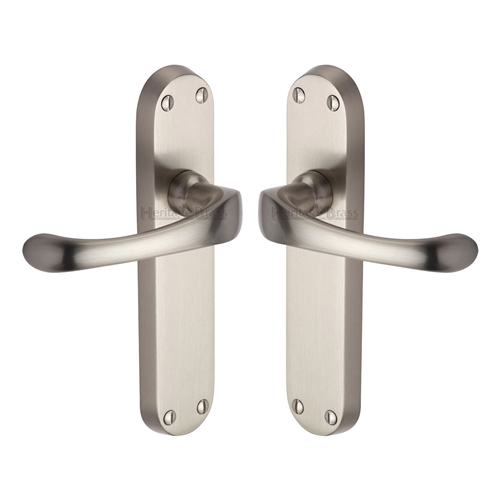 Gloucester Door Handle on Plate