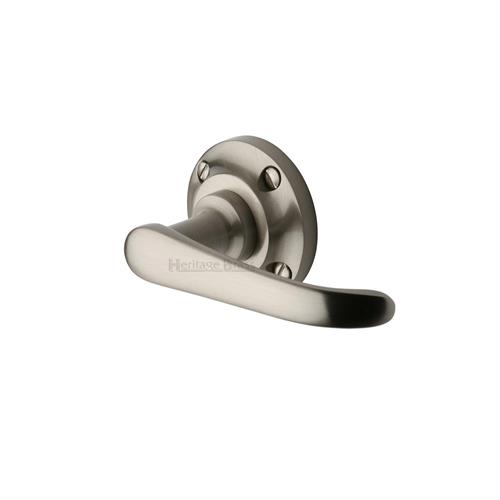 Windsor Door Handle on Round Rose
