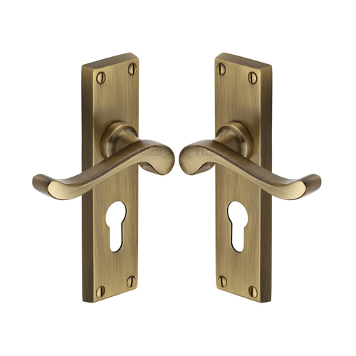 Bedford Door Handle on Plate