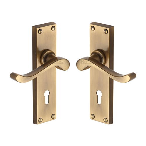 Bedford Door Handle on Plate