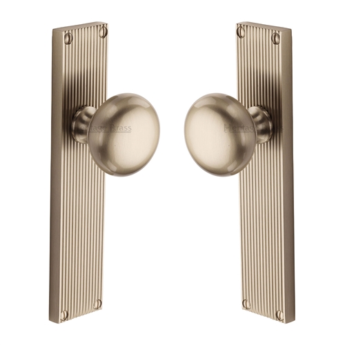 Victoria Reeded Mortice Knob on Plate