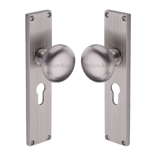 Victoria Reeded Mortice Knob on Plate