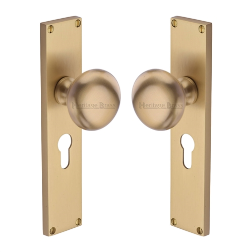 Victoria Mortice Knob on Plate