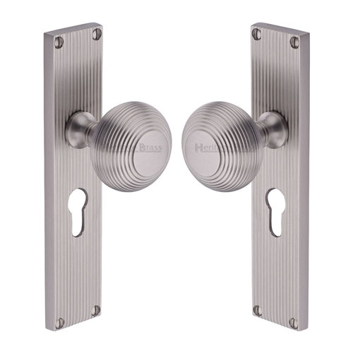 Beehive Reeded Mortice Knob on Plate 