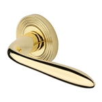Sutton Reeded Door Handle on Round Rose in Polished Brass