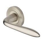 Sutton Reeded Door Handle on Round Rose in Satin Nickel